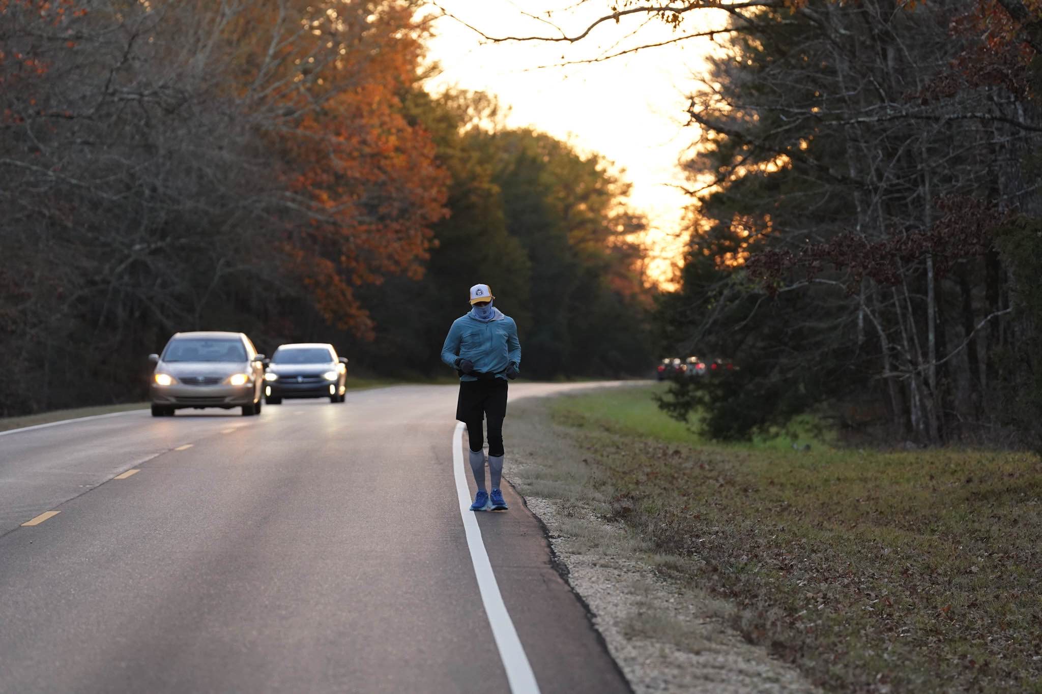 John Hardin running the Natchez Trace Parkway at sunrise during the 444 mile record